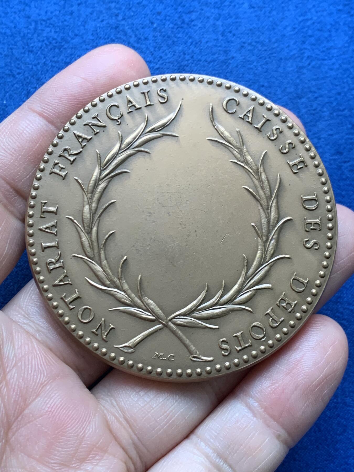 《竞宝斋》第481场 周日，周一 2场连拍 （全场包邮）20级店铺 欢迎送拍 五枚一组 法国存款与托管局纪念大铜章 58-59.8mm 总重640克