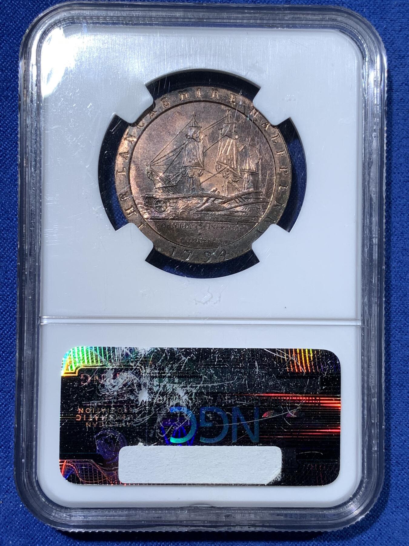 《竞宝斋》第481场 周日，周一 2场连拍 （全场包邮）20级店铺 欢迎送拍 NGC MS64RB 英国1794兰开斯特车轮半便士，此类工艺的首次应用，车轮便士的鼻祖。铜光夺目，非常难得的高分+RB。竞宝斋此前P盒63BN 1905元不含佣成交