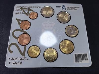 长老汇马年精选第十八场拍卖 2014西班牙建筑师高迪主题欧元9枚官方卡装，面值5.88欧元，现在新发型的这种套币价格都在500元以上了