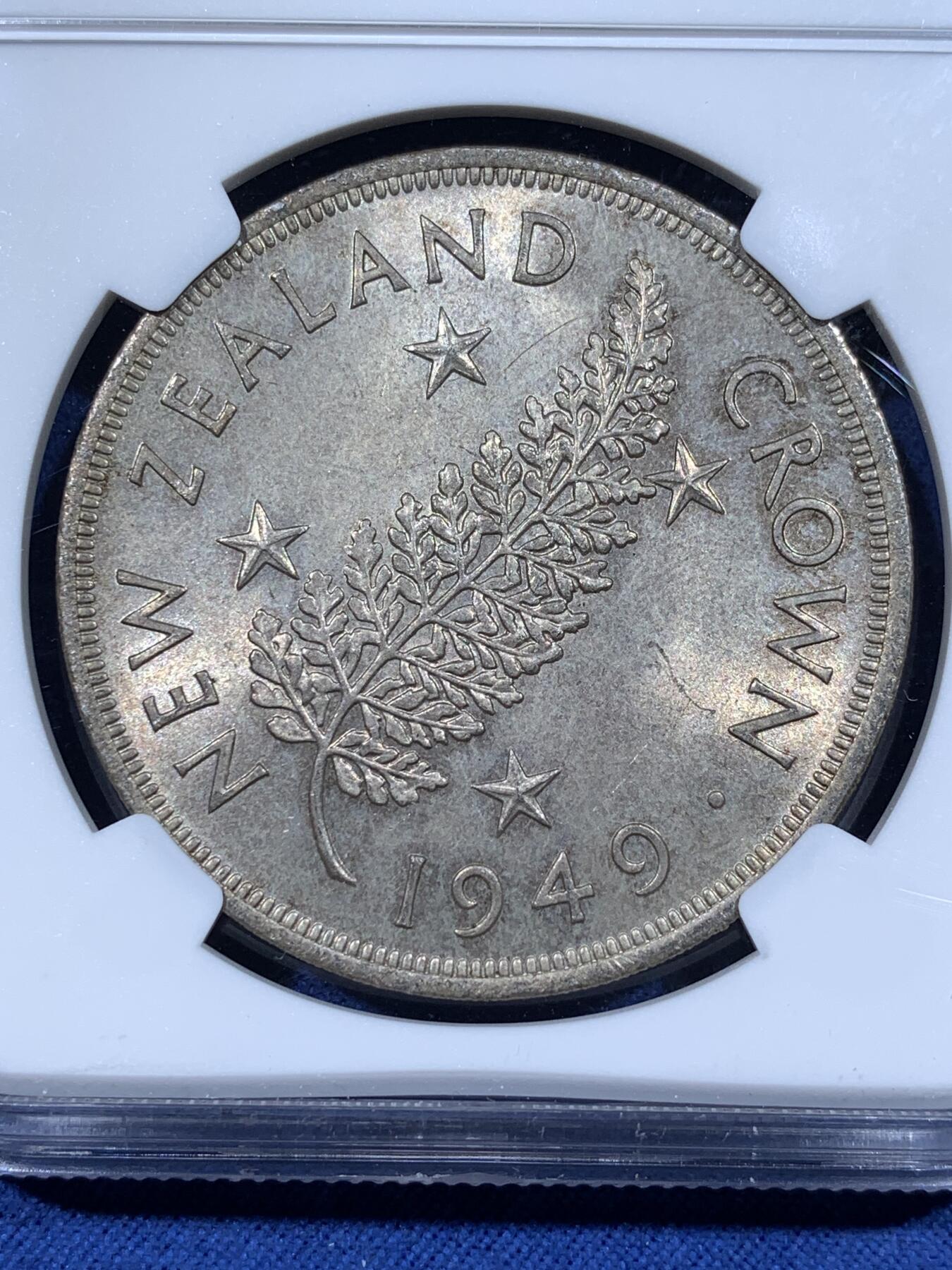 《竞宝斋》第481场 周日，周一 2场连拍 （全场包邮）20级店铺 欢迎送拍 NGC MS63 新西兰1949年乔治六世皇家访问1克朗纪念银币