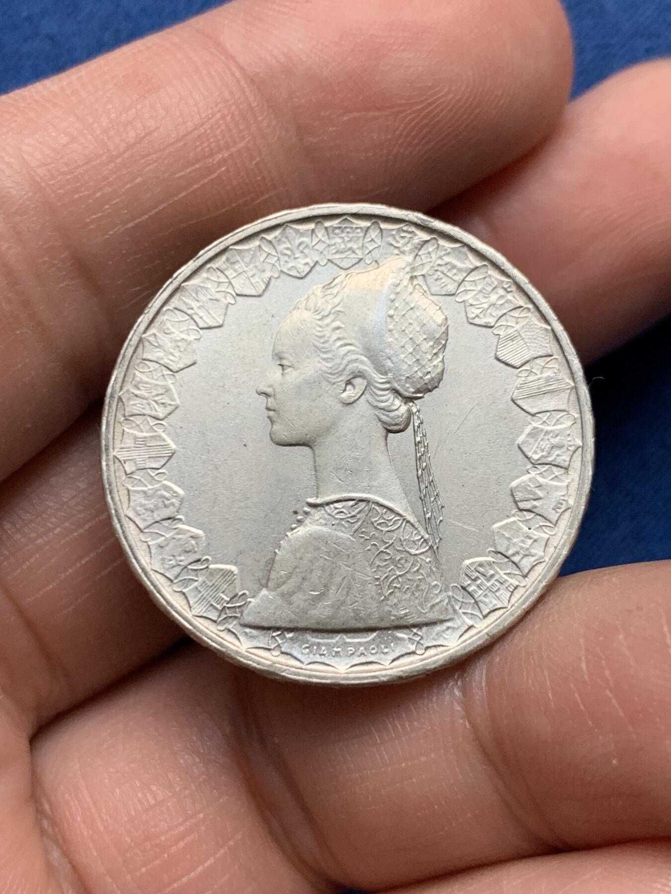 《竞宝斋》第481场 周日，周一 2场连拍 （全场包邮）20级店铺 欢迎送拍 意大利1965年美女帆船500里拉银币 底板光泽度不错 好品裸币不多了