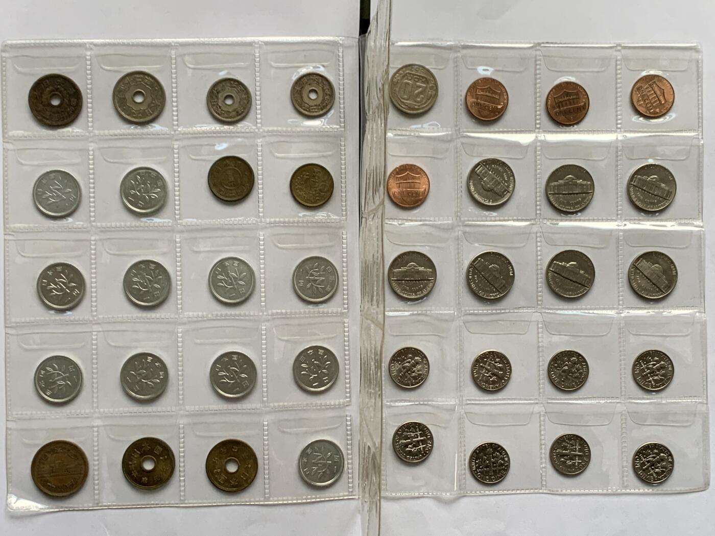 《竞宝斋》第481场 周日，周一 2场连拍 （全场包邮）20级店铺 欢迎送拍 钱币收藏册一本 内含多国钱币 数量细节见图 带册邮寄 正反面都有拍摄 注意数量