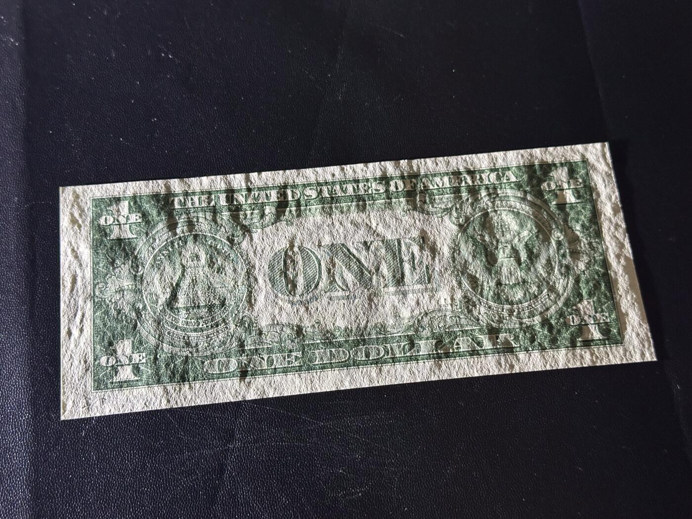 《外钞收藏家》第六百二十八期（精品百拍场）（长期征集拍品、欢迎藏友们联系合作） 1935年美国1美元 蓝库印 全新不绝