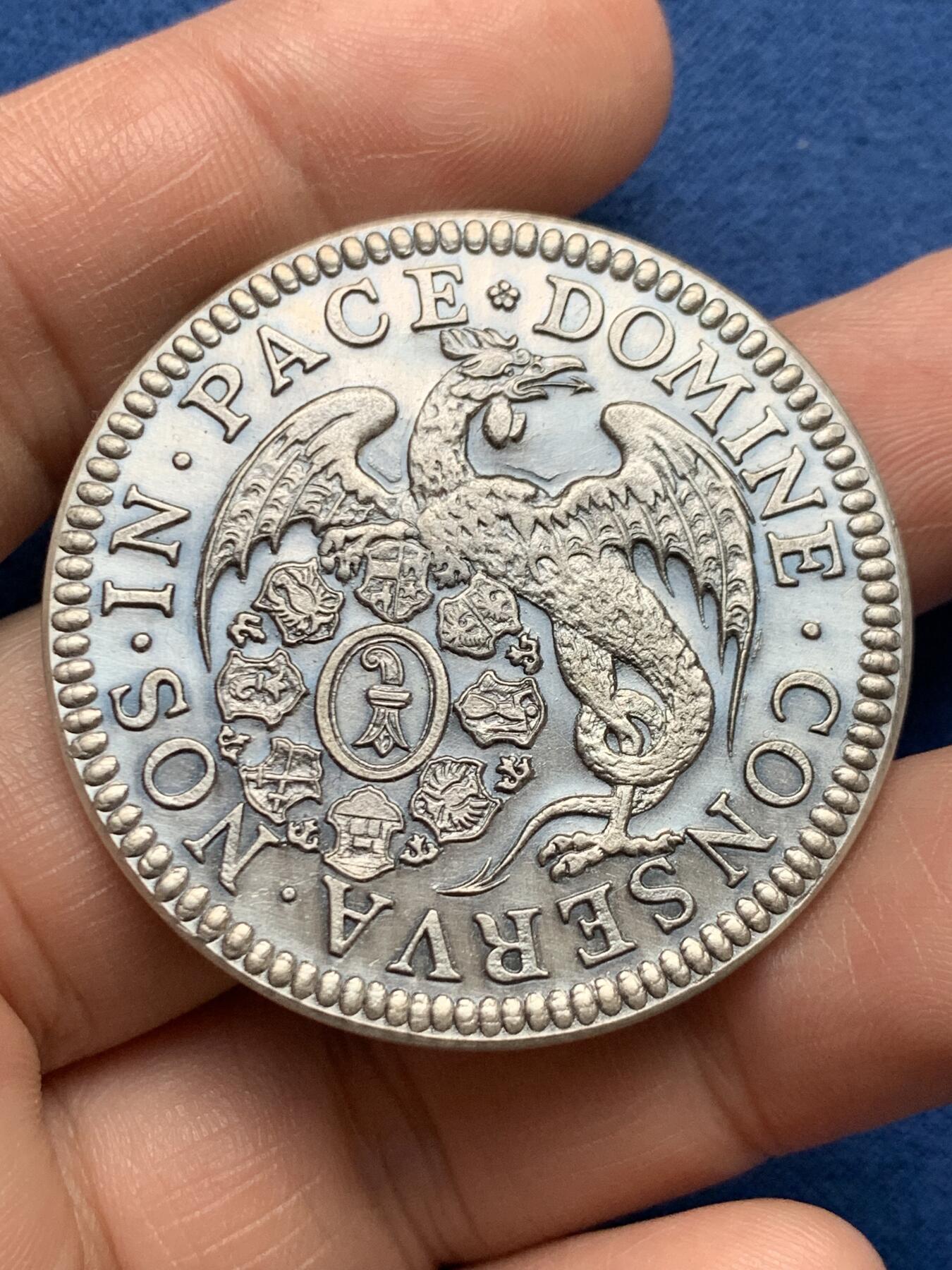 《竞宝斋》第481场 周日，周一 2场连拍 （全场包邮）20级店铺 欢迎送拍 后铸版 1967年瑞士巴塞尔城市景观飞龙纪念章，镀银材质，42mm，25.2克