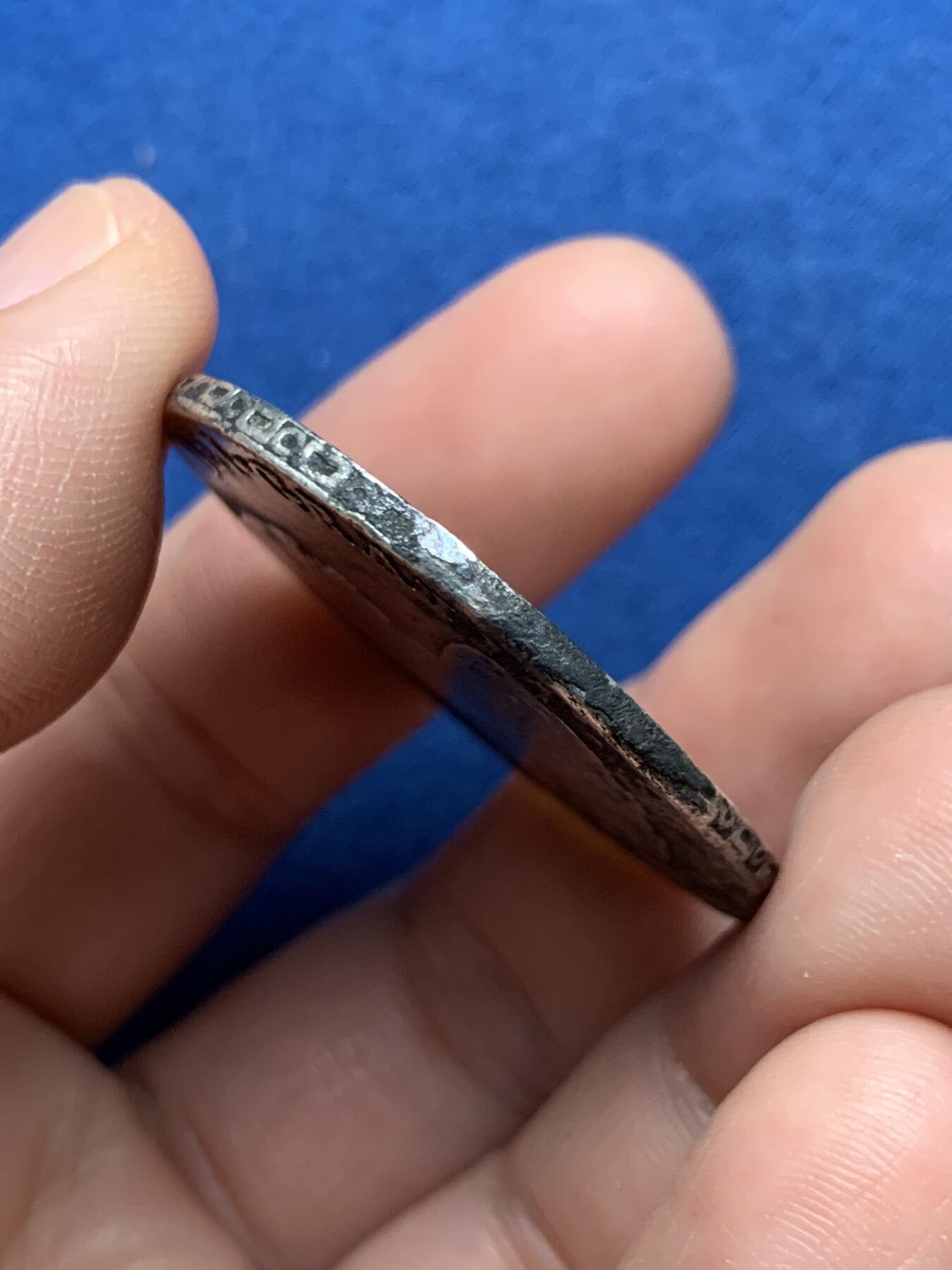 《竞宝斋》第481场 周日，周一 2场连拍 （全场包邮）20级店铺 欢迎送拍 西属秘鲁1808年卡洛斯四世8R银币