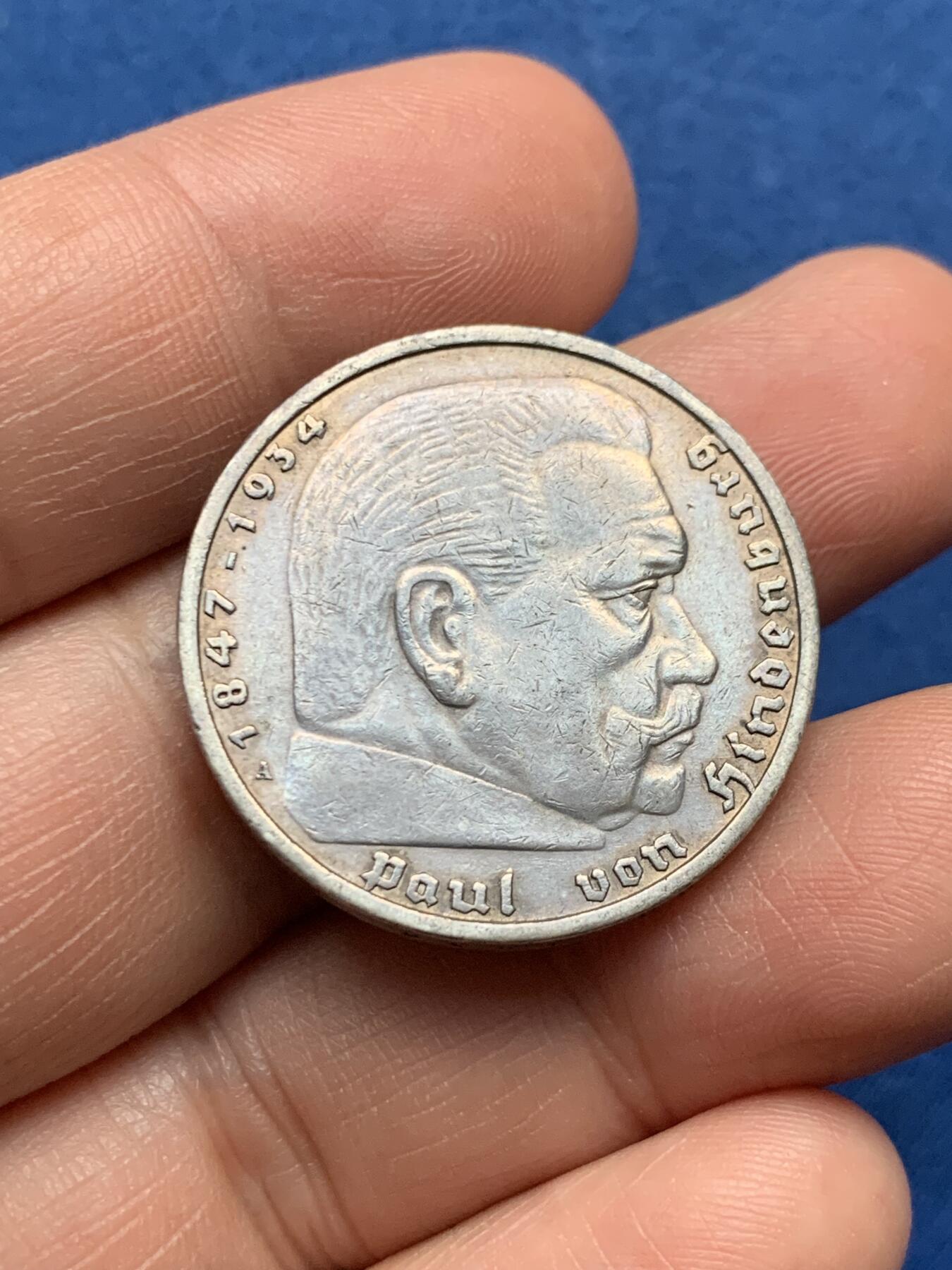 《竞宝斋》第481场 周日，周一 2场连拍 （全场包邮）20级店铺 欢迎送拍 德国1935年A版兴登堡5马克银币