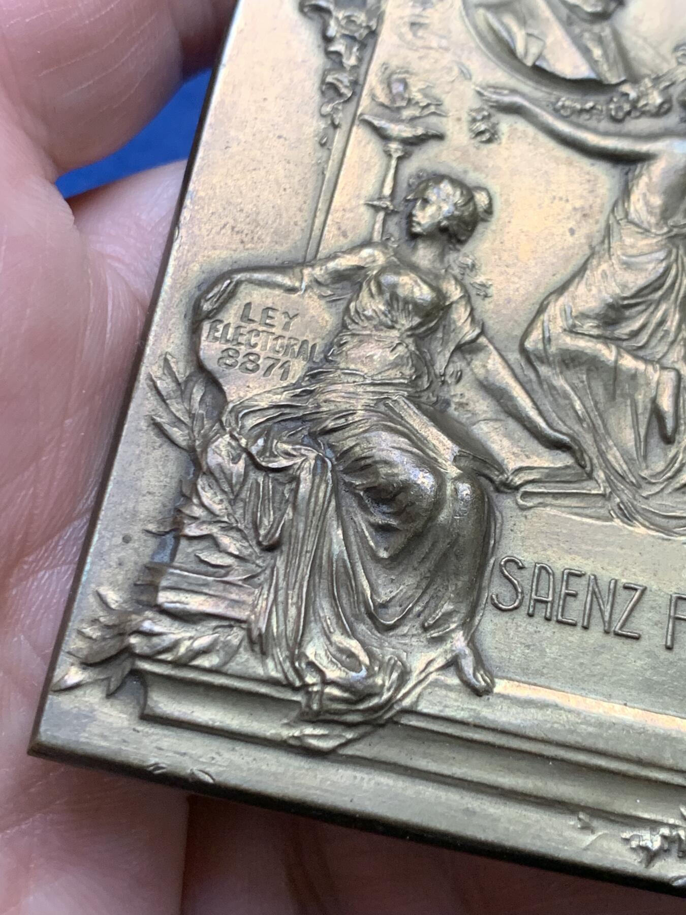 《竞宝斋》第481场 周日，周一 2场连拍 （全场包邮）20级店铺 欢迎送拍 好品 阿根廷1914年异形纪念铜章 47*78mm 103.5g