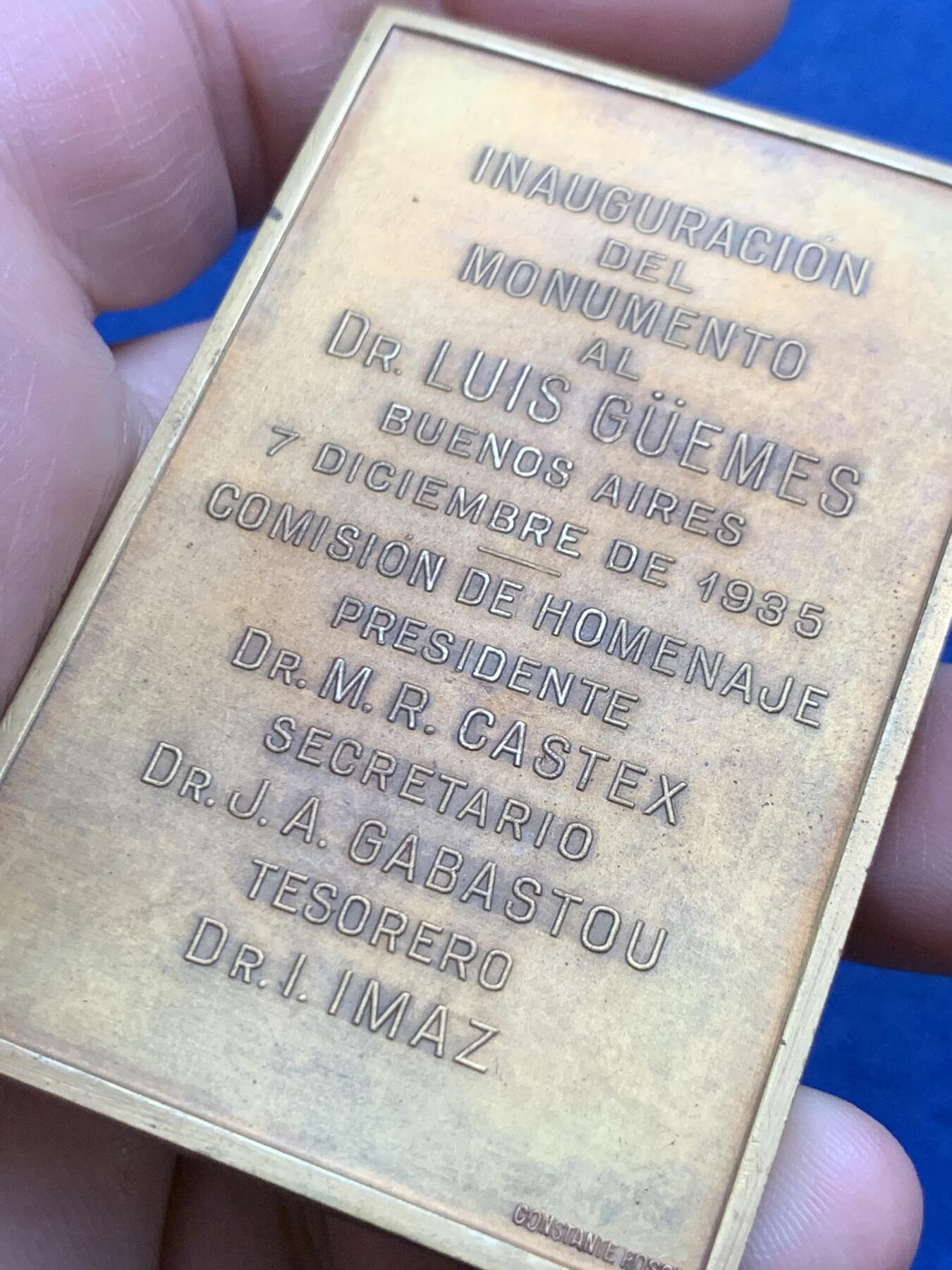 《竞宝斋》第481场 周日，周一 2场连拍 （全场包邮）20级店铺 欢迎送拍 原盒装 阿根廷1935年方型纪念铜章 74.3g 44*67mm