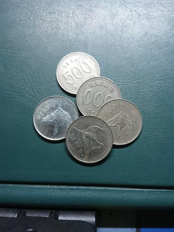 松南世界钱币——260420 韩国500元镍币5枚合计2500元1