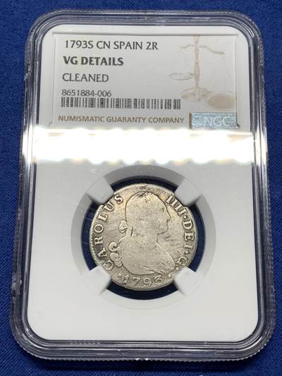 《竞宝斋》第481场 周日，周一 2场连拍 （全场包邮）20级店铺 欢迎送拍 - NGC VGD 1793年西班牙本土2里亚尔银币 卡洛斯四世时期，塞维利亚厂打制/S.验金师CN，少见品种。