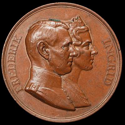 修遠堂世界钱币第112期 - 1935年丹麦王储弗雷德里克与瑞典英格丽德公主婚礼纪念大铜章，55.30mm，70.67g