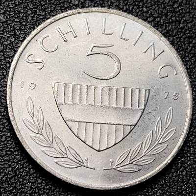 泉币菌-第229场-拍品多 请提前出价 原光美品 骑士 奥地利5先令1975年 23.5mm 4.8g