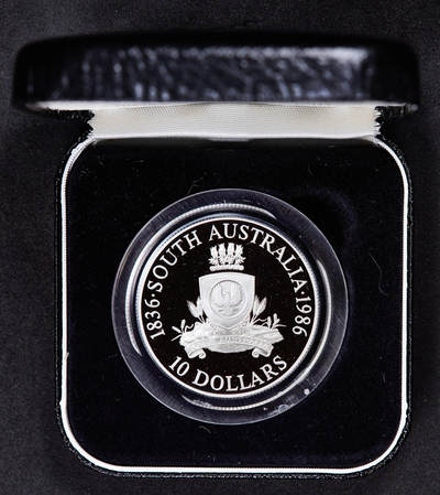【俄甄集藏】满园春色-2026年(051)04-22星期三 晚 19:30 全场包邮 - 澳大利亚1986年行政区系列-南澳大利亚州10元精制银币，原盒证，重20克，925银，发行量52150枚