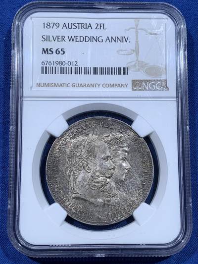 《竞宝斋》第481场 周日，周一 2场连拍 （全场包邮）20级店铺 欢迎送拍 - 亚军分 NGC MS65 奥匈帝国 1879年 弗朗茨一世和茜茜公主银婚纪念 2弗洛林泰勒型大银币 双面深彩包浆 高分确实不容易