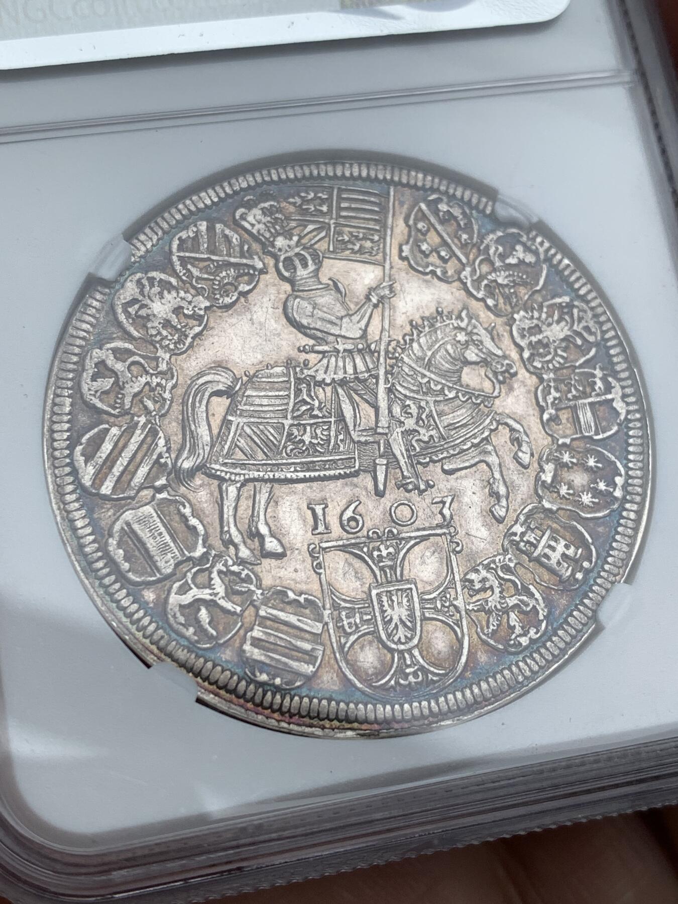 《竞宝斋》第481场 周日，周一 2场连拍 （全场包邮）20级店铺 欢迎送拍 NGC AU58 德国1603年条顿骑士泰勒大银币 双面五彩包浆 400多年的历史沉淀 充满惊喜的感官享受