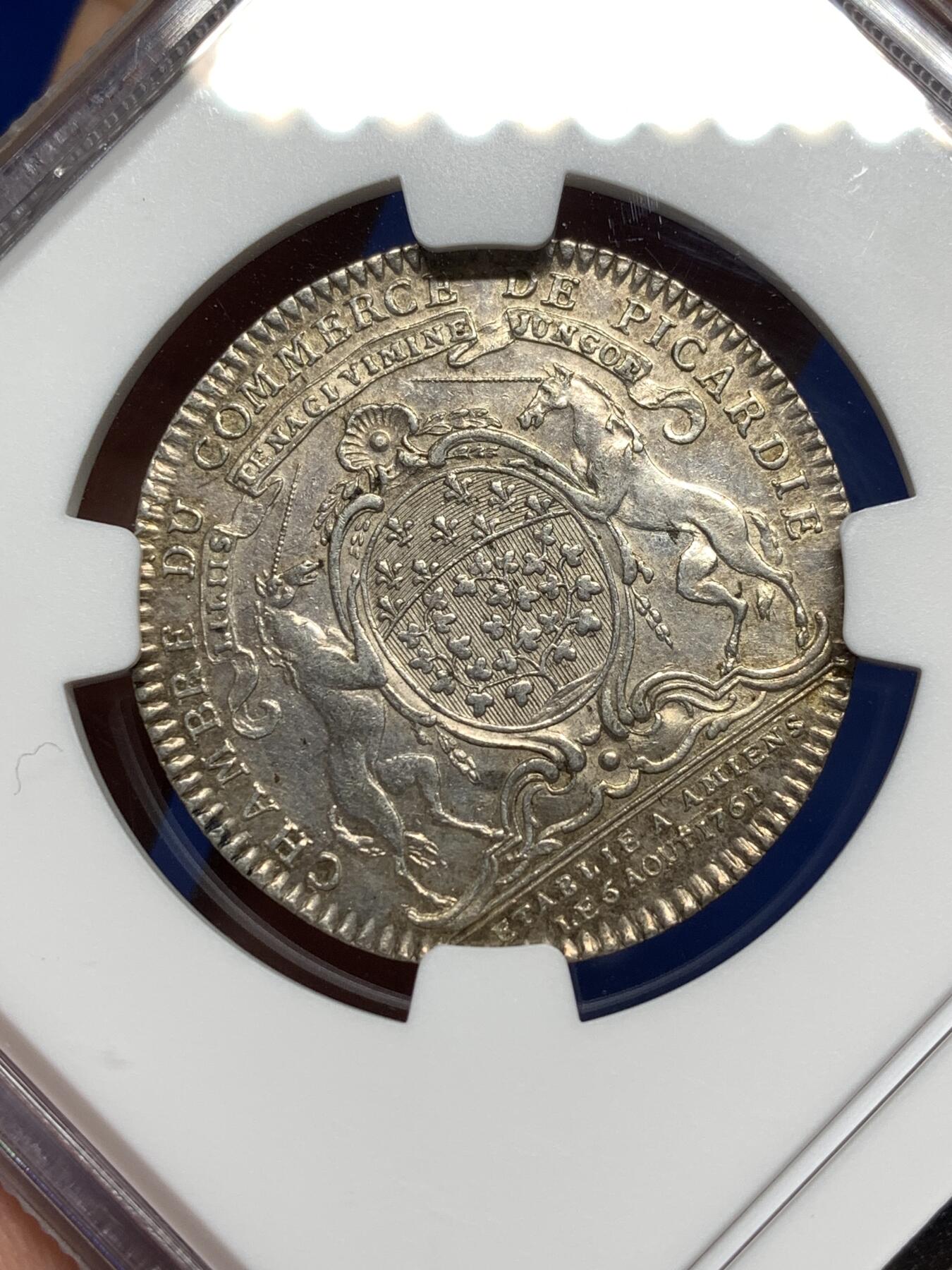 《竞宝斋》第481场 周日，周一 2场连拍 （全场包邮）20级店铺 欢迎送拍 NGC AU58 法国1761年皮卡迪商会银质代币，29mm，唯一季军分，更高分仅2枚，币面景观与徽盾极美