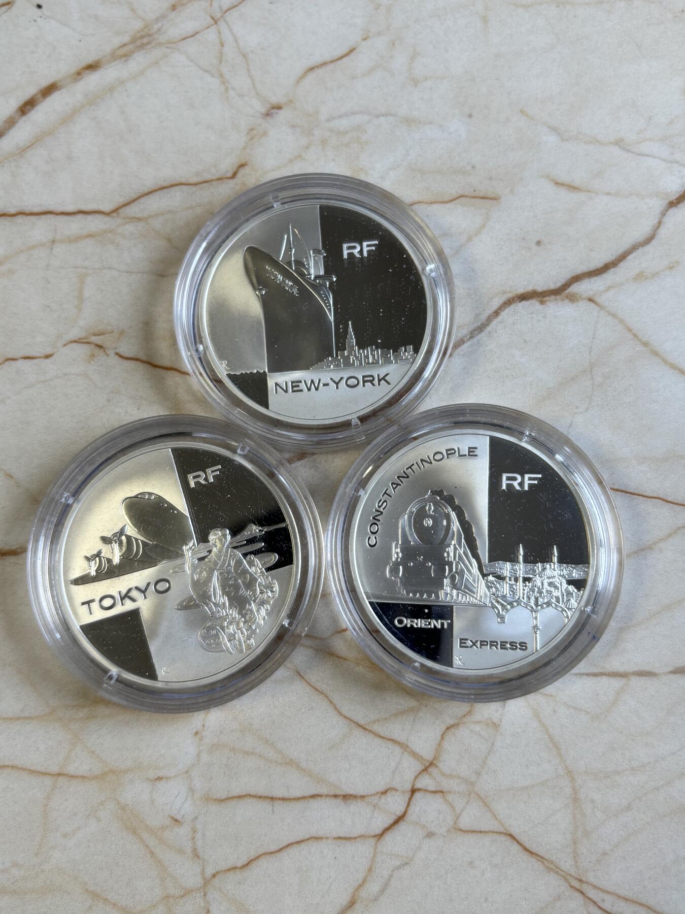 第197期拍卖 法国2003年环游世界系列精制银币套3枚套，22.2克*3，发行 15000套