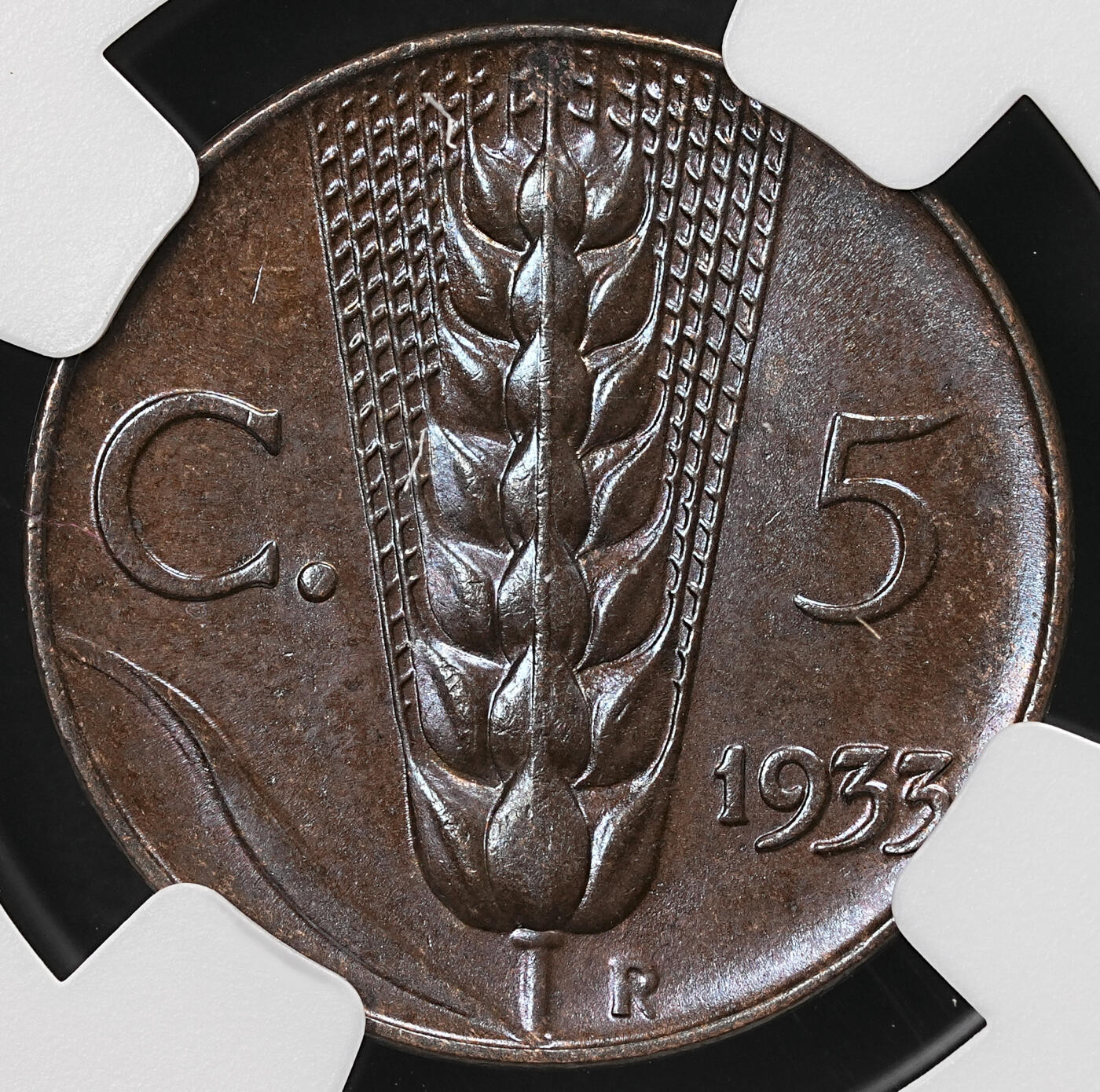 修遠堂世界钱币第112期 NGC MS65BN 1933年意大利5分铜币，上期拍品，被鸽重拍