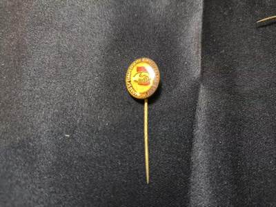 云宸嘉赏-勋臻佳藏四月精品大拍场次 - 民主德国统一社会党（SED，东德唯一执政党）党员证章 可别在人民军制服衣领