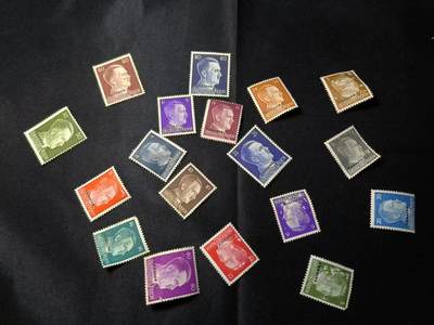 云宸嘉赏-勋臻佳藏四月精品大拍场次 - 德意志第三帝国元首头像邮票一组 乌克兰占领区加盖少见