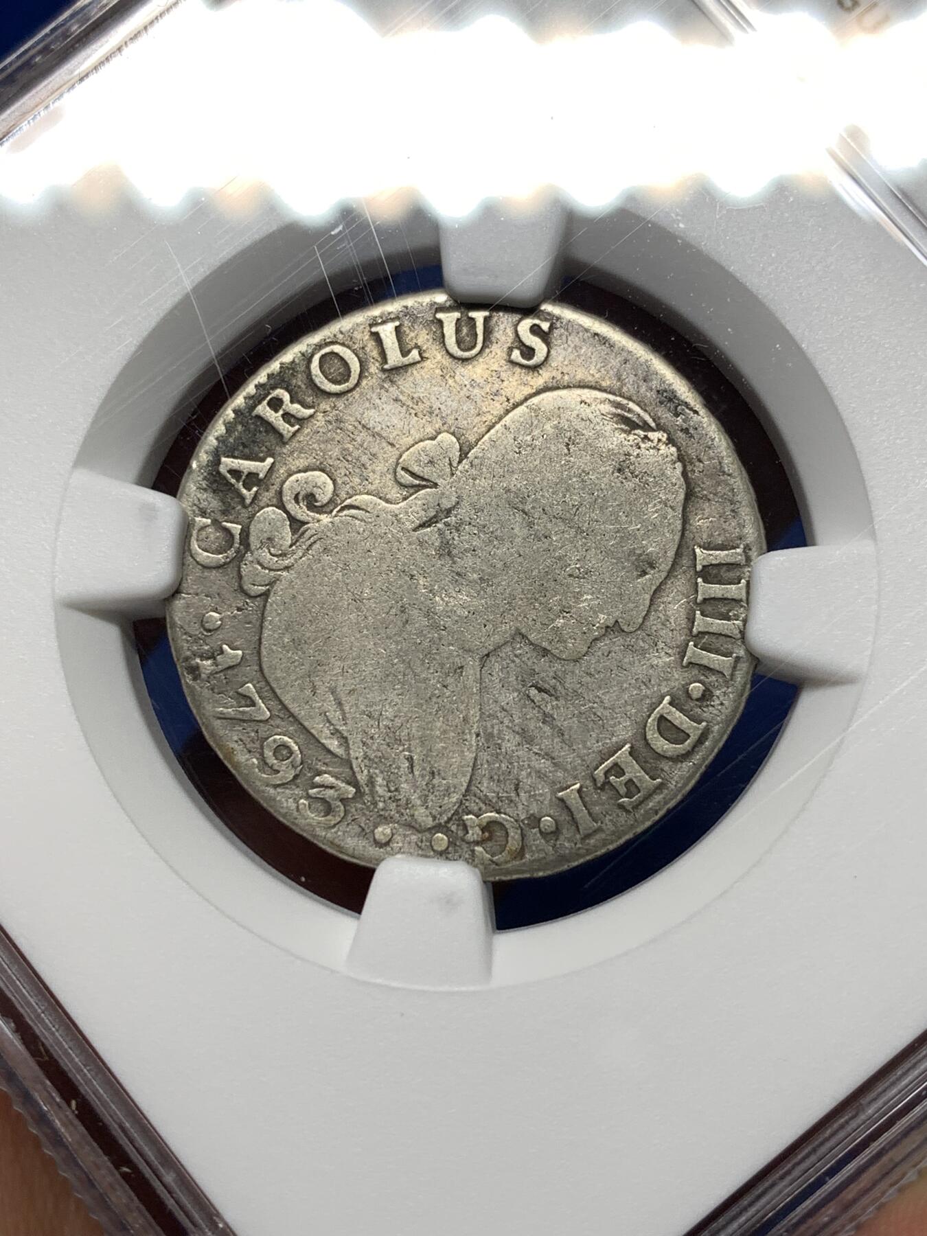 《竞宝斋》第481场 周日，周一 2场连拍 （全场包邮）20级店铺 欢迎送拍 NGC VGD 1793年西班牙本土2里亚尔银币 卡洛斯四世时期，塞维利亚厂打制/S.验金师CN，少见品种。