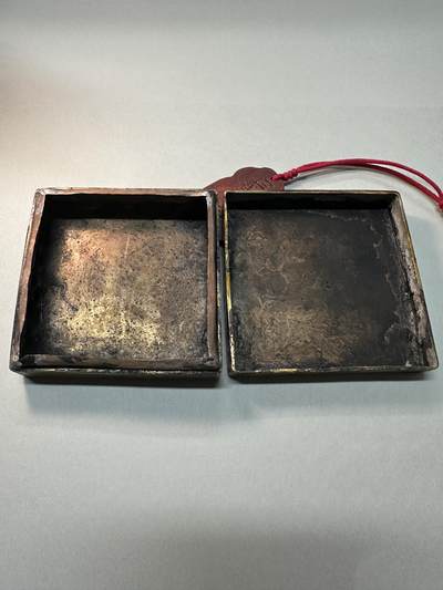 清-民国-建国｜老铜器专场.伍 民国婴戏图錾刻老铜墨盒