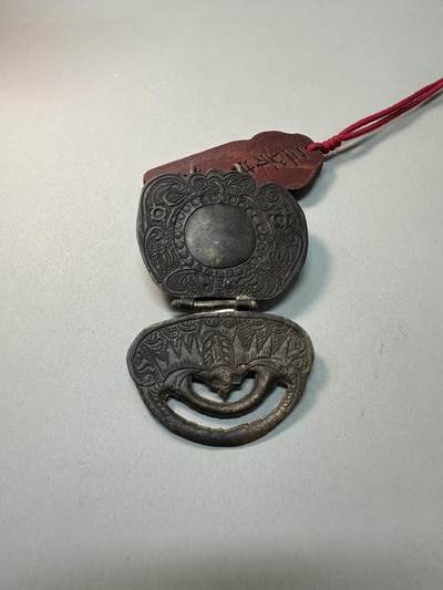 清-民国-建国｜老铜器专场.伍 民国老黄铜精工蝠纹带扣