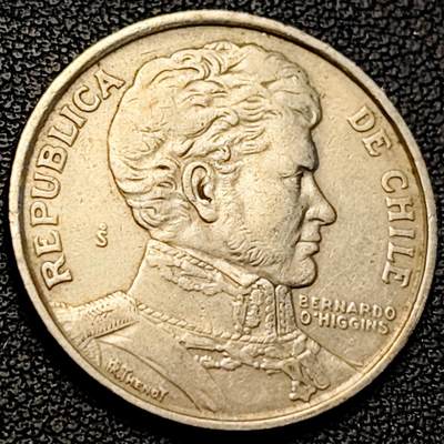 泉币菌-第229场-拍品多 请提前出价 老版 智利1比索镍铜币 1975 独立运动领袖 直径24mm 