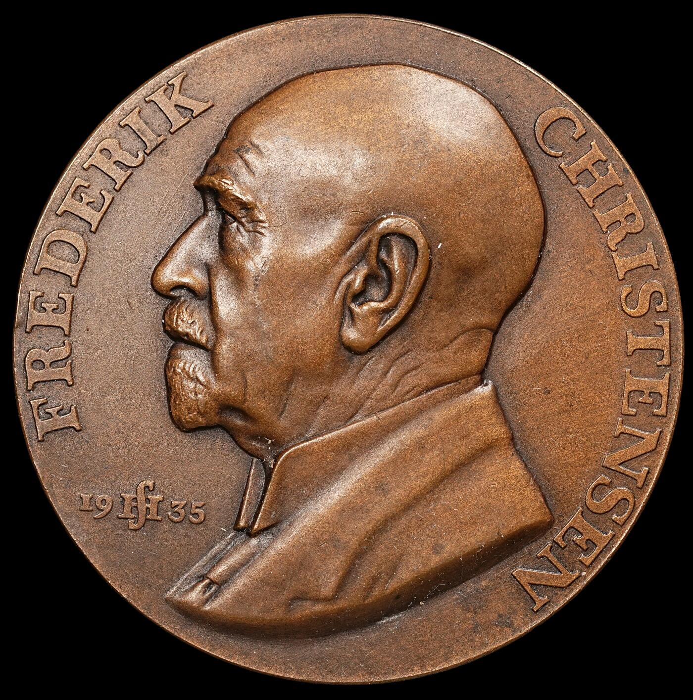 修遠堂世界钱币第112期  1935年丹麦钱币学会50周年纪念铜章（Frederik Christensen 主题）55.10mm，83.51g