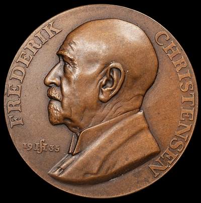 修遠堂世界钱币第112期 -  1935年丹麦钱币学会50周年纪念铜章（Frederik Christensen 主题）55.10mm，83.51g