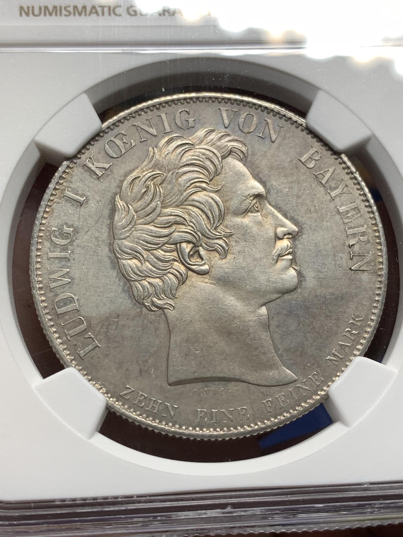 《竞宝斋》第481场 周日，周一 2场连拍 （全场包邮）20级店铺 欢迎送拍 季军分 NGC MS63 德国 巴伐利亚 1826年 赖兴巴赫和弗劳恩霍夫 泰勒大银币 少见的品种 不错的分数