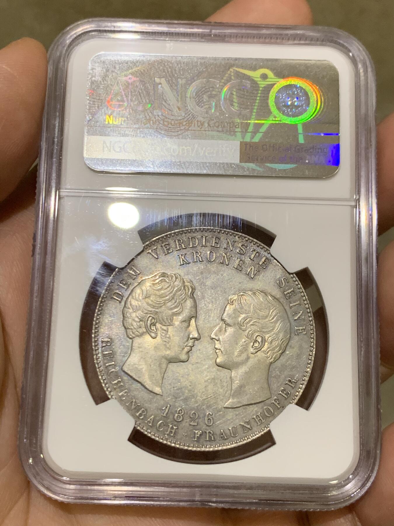 《竞宝斋》第481场 周日，周一 2场连拍 （全场包邮）20级店铺 欢迎送拍 季军分 NGC MS63 德国 巴伐利亚 1826年 赖兴巴赫和弗劳恩霍夫 泰勒大银币 少见的品种 不错的分数