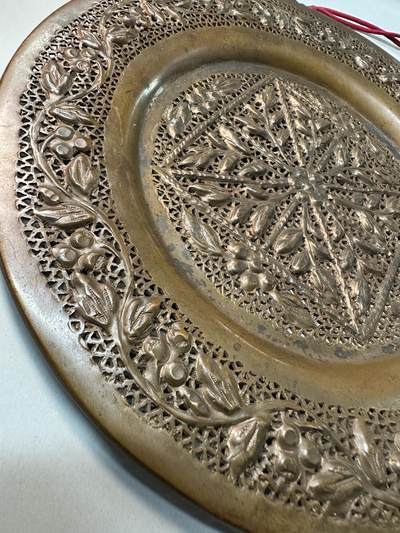 清-民国-建国｜老铜器专场.伍 民国老黄铜手工錾刻镂空挂盘