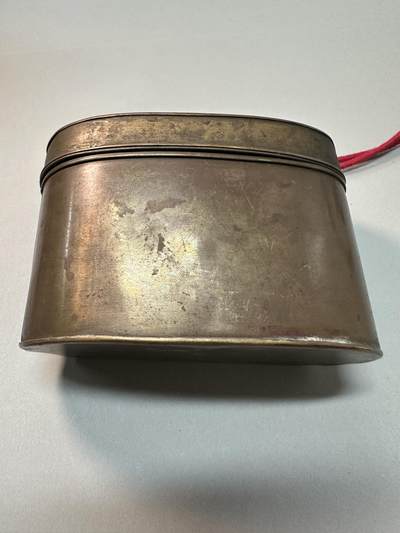 清-民国-建国｜老铜器专场.伍 民国/建国初老黄铜双窗鸣虫盒（玻璃为后配）