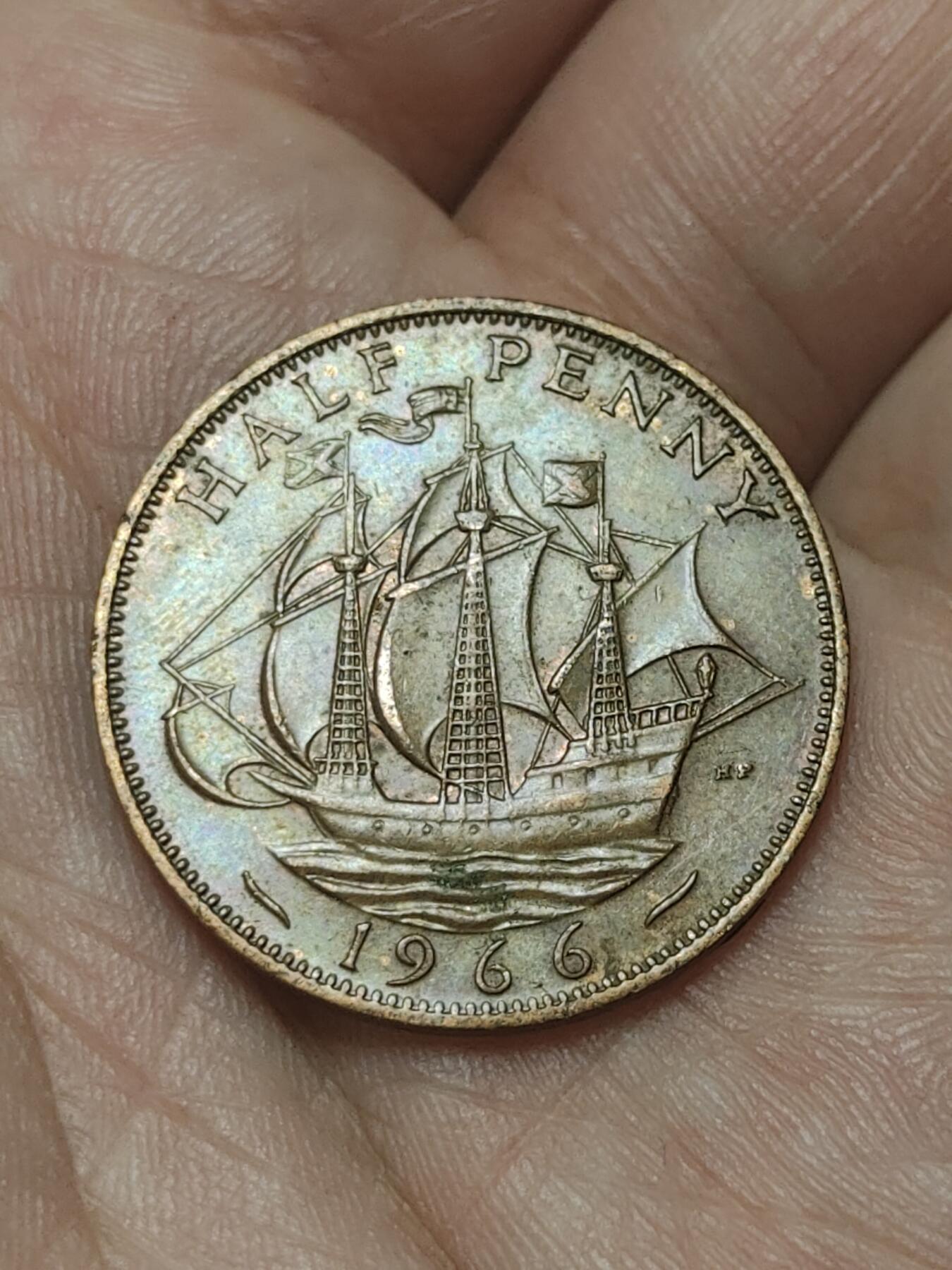 2026年第四十五场(总第二百一十四场）外国好品散币场(免佣金) 英国🇬🇧1966年1/2便士(伊丽莎白二世青年桂冠第二版)