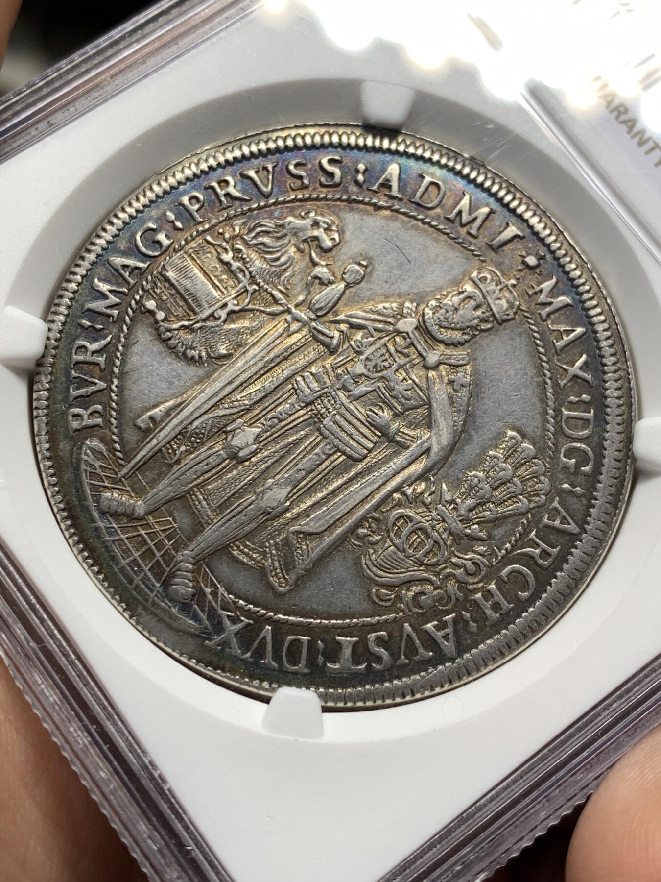 《竞宝斋》第481场 周日，周一 2场连拍 （全场包邮）20级店铺 欢迎送拍 NGC AU58 德国1603年条顿骑士泰勒大银币 双面五彩包浆 400多年的历史沉淀 充满惊喜的感官享受