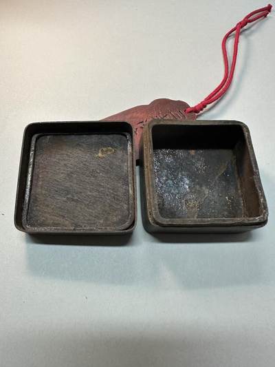 清-民国-建国｜老铜器专场.伍 民国老黄铜方形铜高士童子墨盒