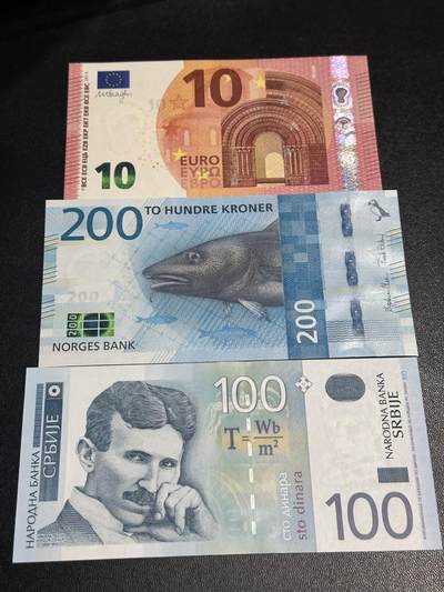 《外钞收藏家》第六百二十九期（精品场）（长期征集拍品、欢迎藏友们联系合作） 三签10欧元+挪威200克朗豹子号777+塞尔维亚100 三张一起 全新UNC