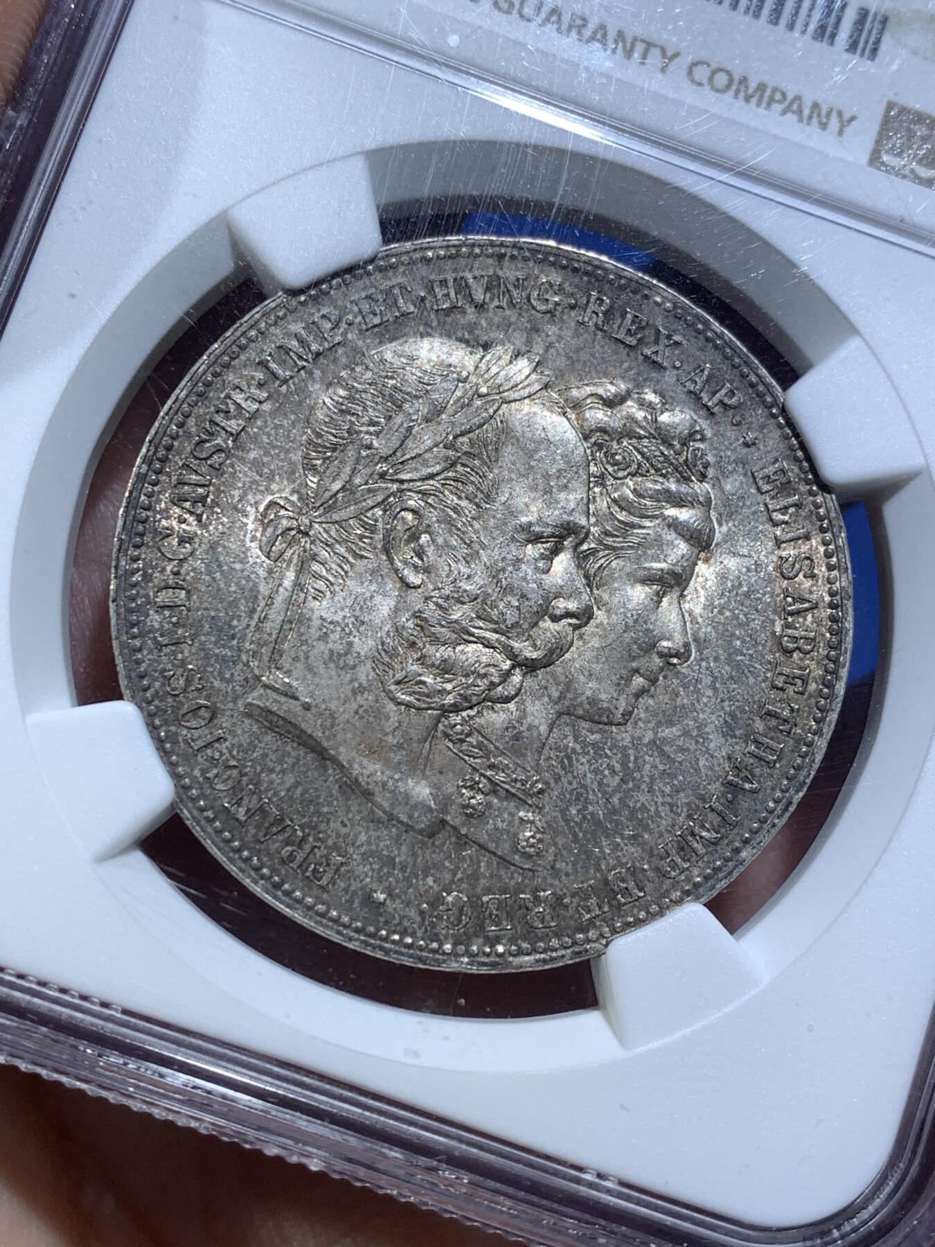 《竞宝斋》第481场 周日，周一 2场连拍 （全场包邮）20级店铺 欢迎送拍 亚军分 NGC MS65 奥匈帝国 1879年 弗朗茨一世和茜茜公主银婚纪念 2弗洛林泰勒型大银币 双面深彩包浆 高分确实不容易