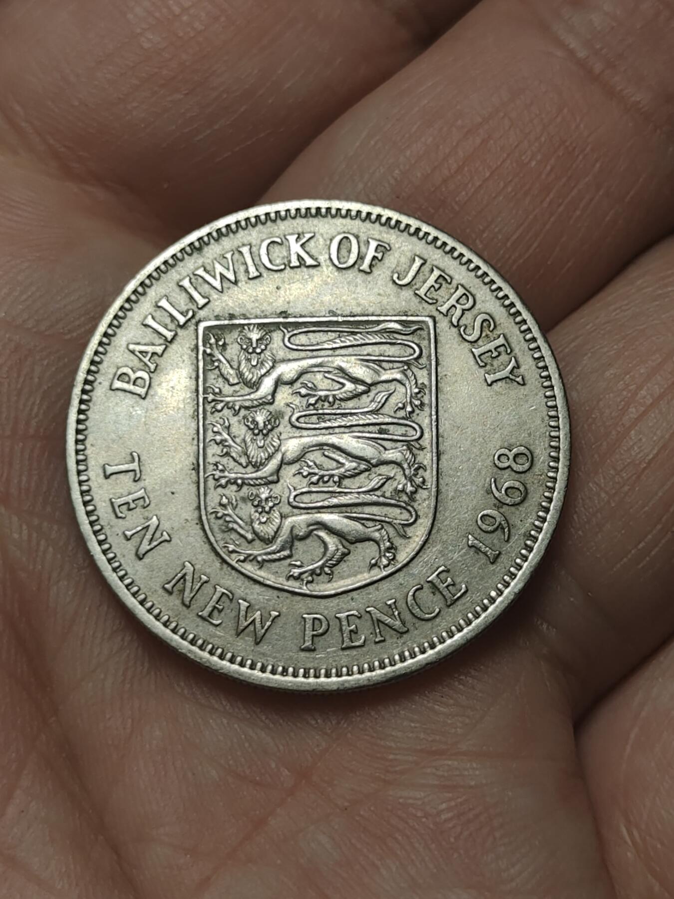 2026年第四十五场(总第二百一十四场）外国好品散币场(免佣金) 英属泽西岛🇯🇪1968年10便士(伊丽莎白二世中年花冠，十进制第一版首发年)