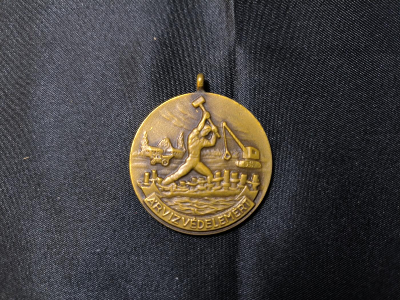 云宸嘉赏-勋臻佳藏四月精品大拍场次