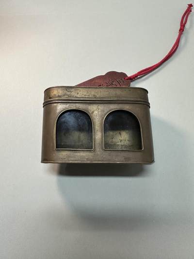 清-民国-建国｜老铜器专场.伍 民国/建国初老黄铜双窗鸣虫盒（玻璃为后配）