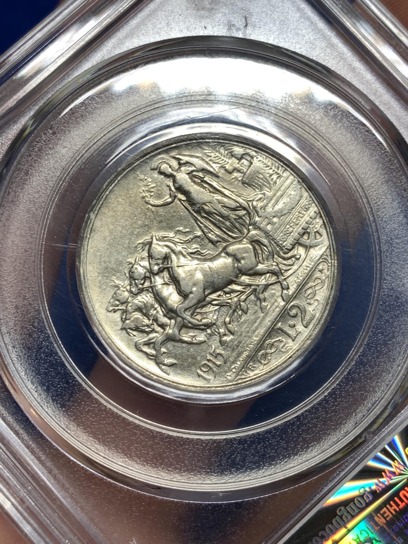 《竞宝斋》第481场 周日，周一 2场连拍 （全场包邮）20级店铺 欢迎送拍 公博 MS61 意大利王国1915年马车女神2里拉银币 10克