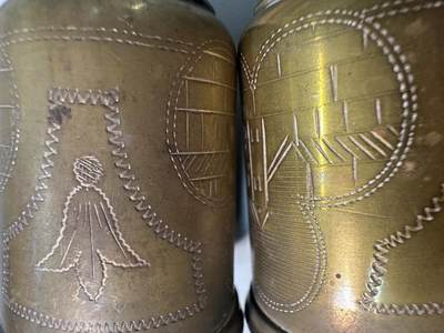 清-民国-建国｜老铜器专场.伍 民国/建国初老黄铜錾刻建筑纹小杯一对