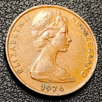 泉币菌-第228场-三月三 上巳节专场 拍品多 请提前出价 新西兰2分 1976年女王青年版 21.1mm青铜币 大洋洲植物题材钱币