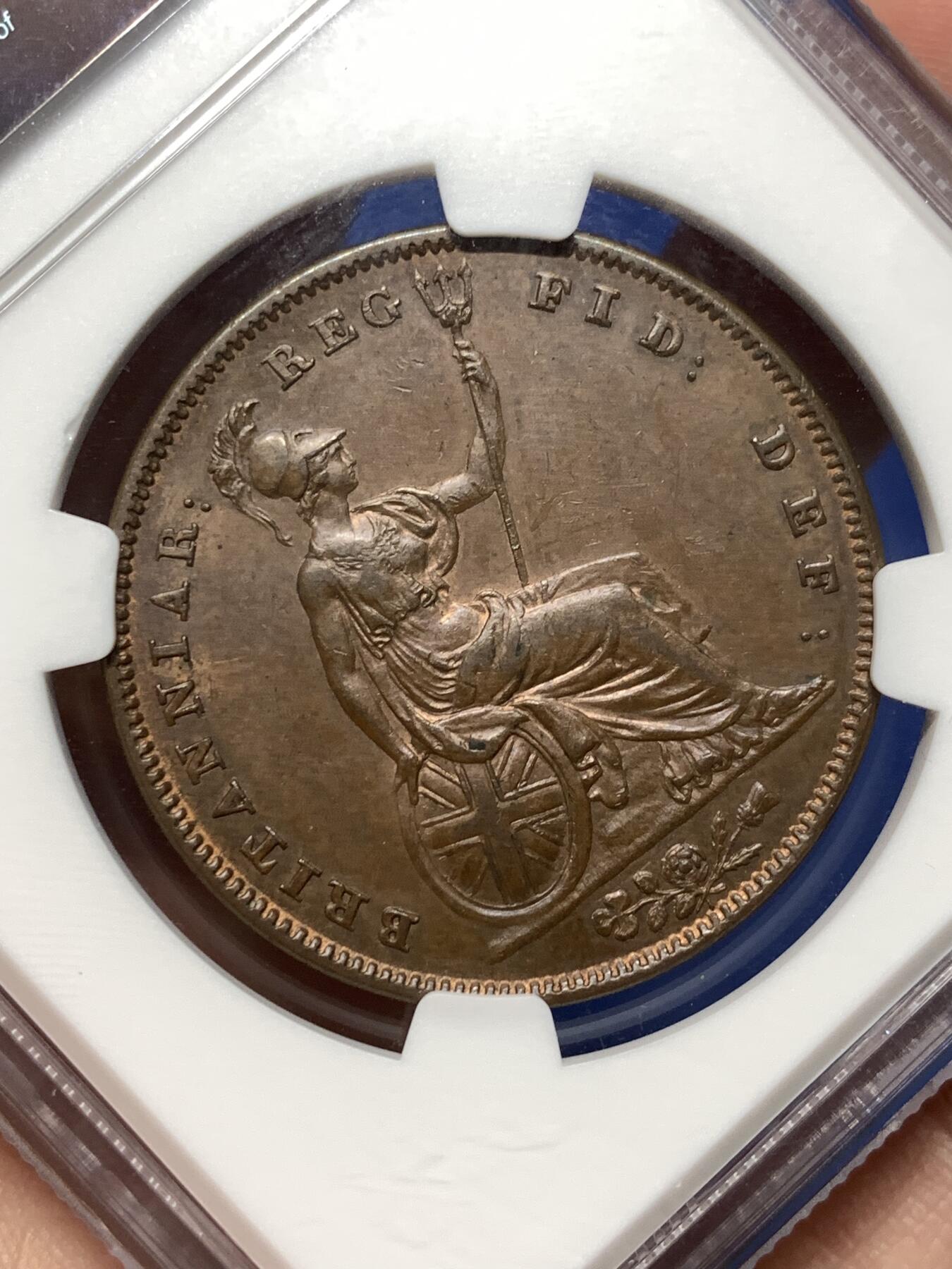 《竞宝斋》第481场 周日，周一 2场连拍 （全场包邮）20级店铺 欢迎送拍 NGC MS63BN 英国1841年小维年轻早期版1便士铜币