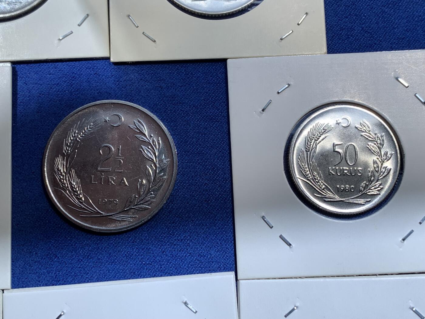 《竞宝斋》第481场 周日，周一 2场连拍 （全场包邮）20级店铺 欢迎送拍 土耳其1975-1980年F.A.O纪念币8枚套（150里拉银币齿边，光边加字两枚不同）