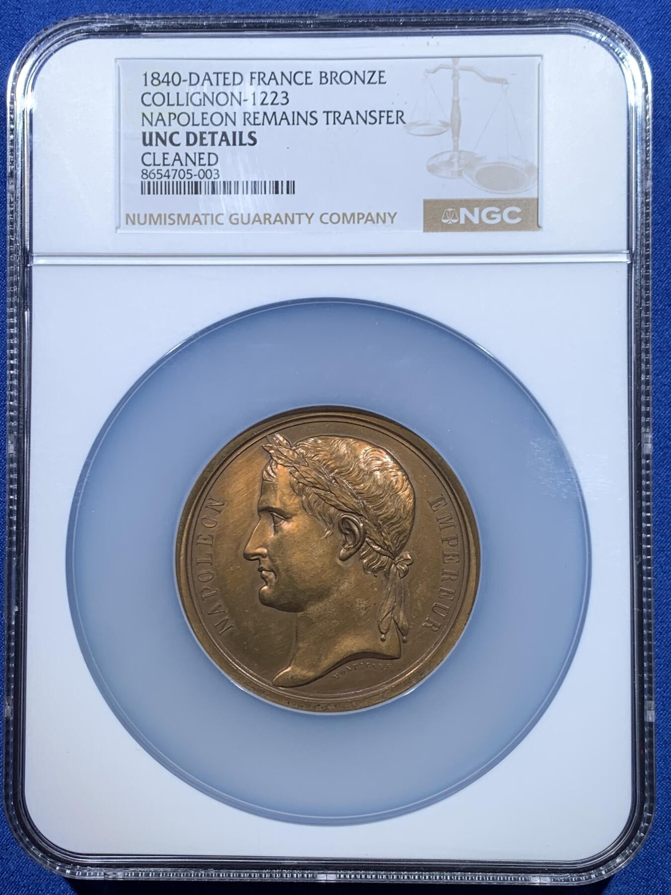 《竞宝斋》第482场 周日，周一 2场连拍 （全场包邮）20级店铺 欢迎送拍 NGC UNCD 法国1840年拿破仑巴黎葬礼大型铜章，场面刻画恢弘大气，在后铸版本里细节体现已经非常好了，直径58.5mm，重105克，加大加厚盒