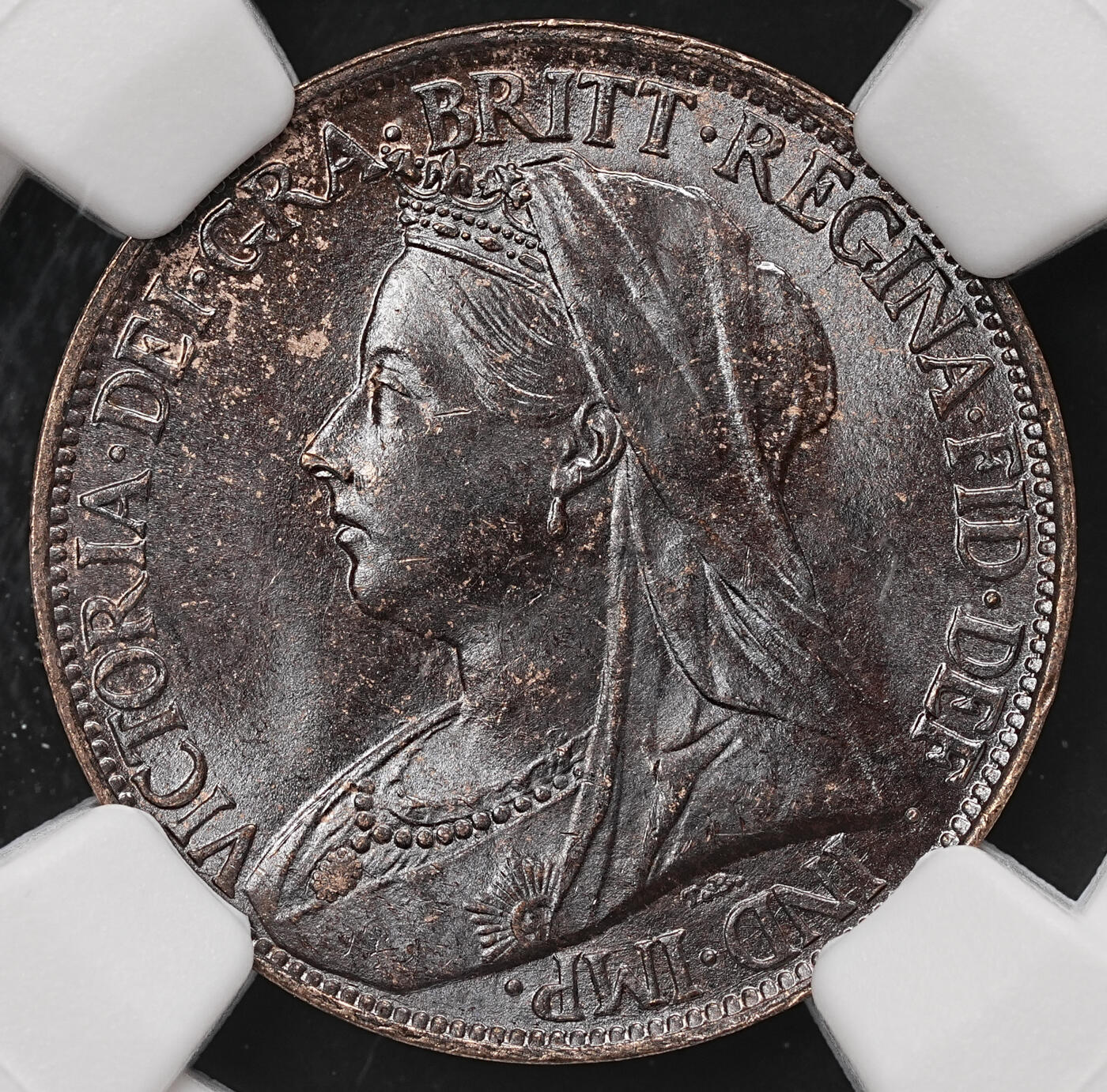 修遠堂世界钱币第112期 NGC MS62BN 1897年英国1法新铜币