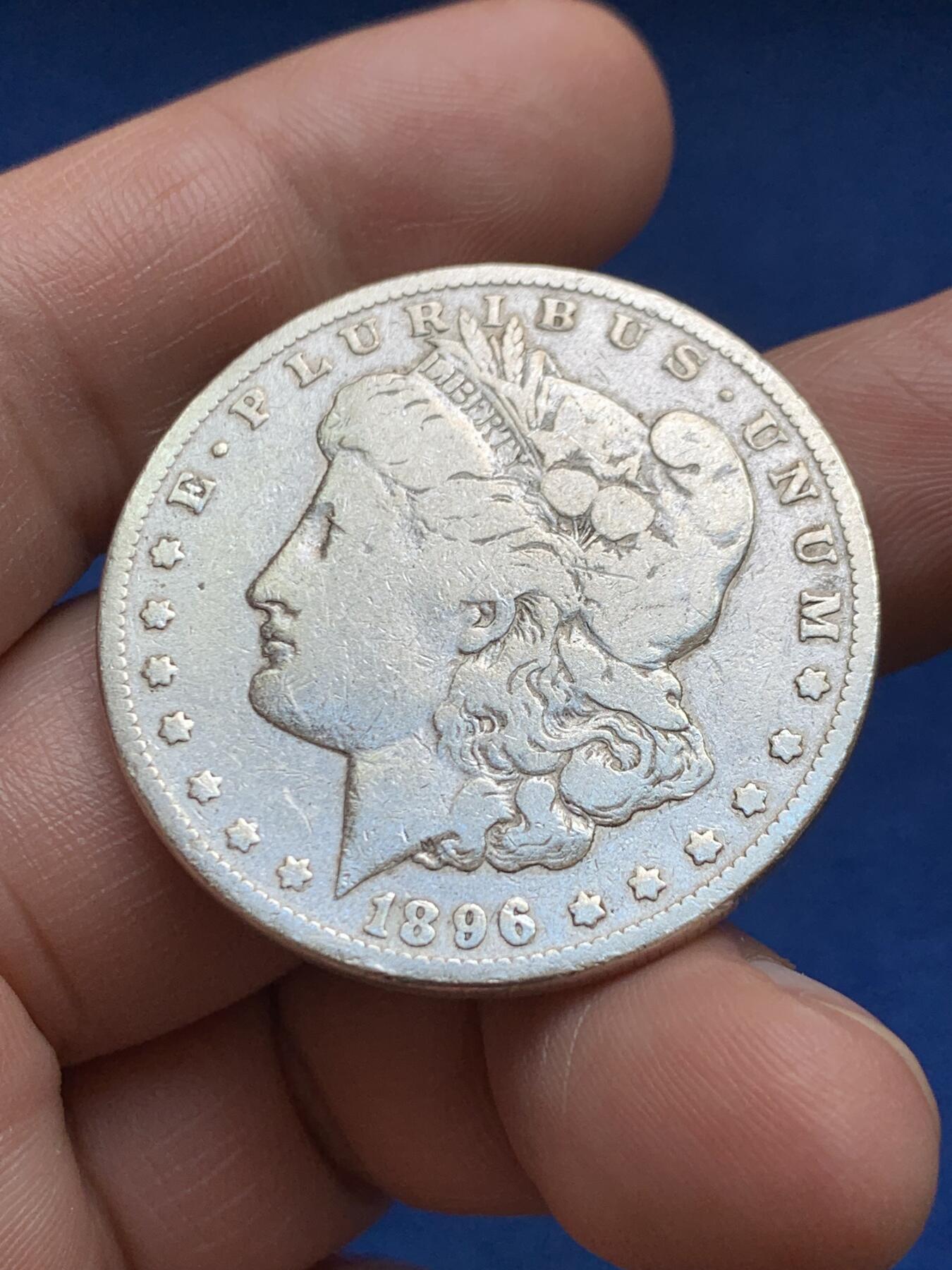 《竞宝斋》第482场 周日，周一 2场连拍 （全场包邮）20级店铺 欢迎送拍 美国1896年摩根1美元银币